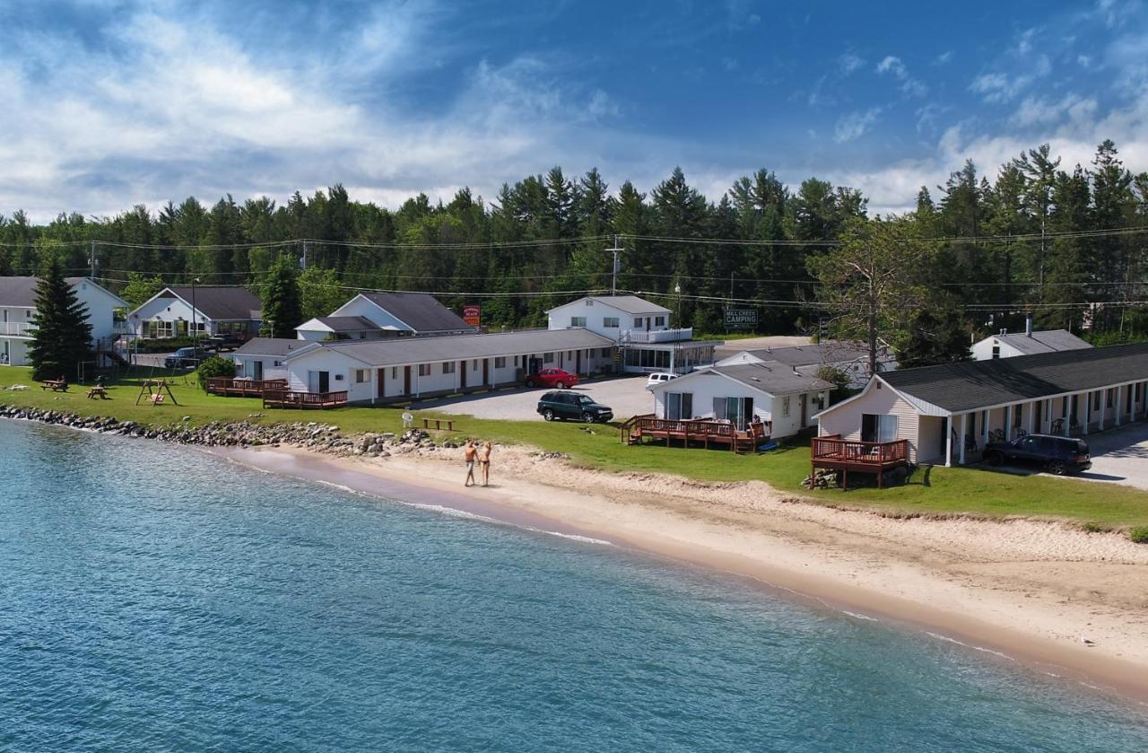Bells Melody Motel Mackinaw Stadt Exterior foto